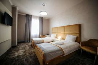 Отель Royal Classic Hotel Клуж-Напока Двухместный номер с 2 отдельными кроватями-1